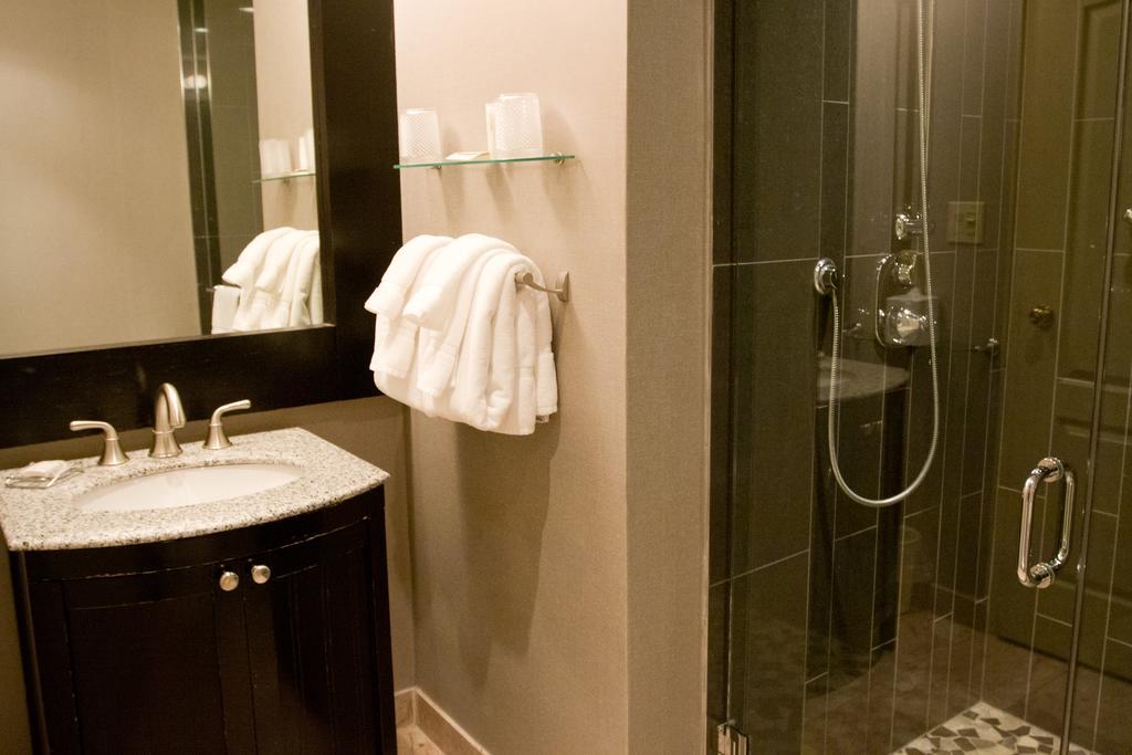 Shaw Club Hotel Niagara-on-the-Lake Extérieur photo